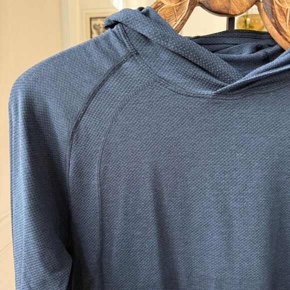 Lululemon Metal Vent Tech Hoodie Lightweight Blue $118 S - Picture 2 of 9